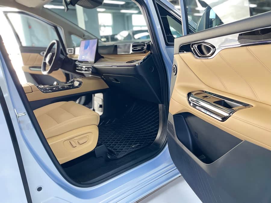 GAC Trumpchi E8 New Energy 2024 #7 GAC Trumpchi E8 New Energy 2024 car image #7