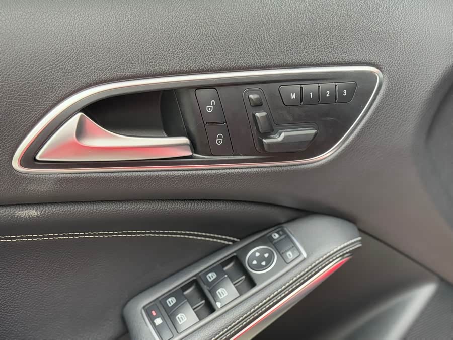 Mercedes-Benz GLA Class (Imported) 2014 #7 Mercedes-Benz GLA Class (Imported) 2014 car image #7