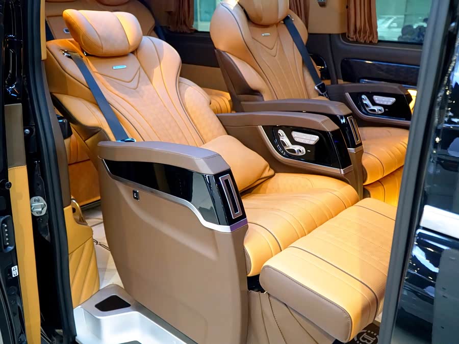 Mercedes-Benz Vito 2023 car image #7