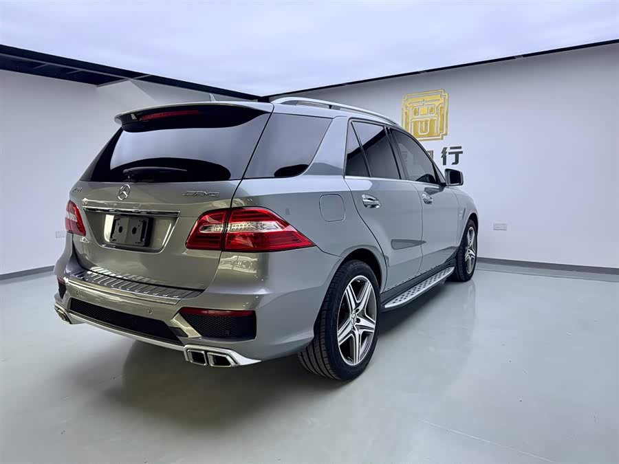 Mercedes-Benz M AMG 2012 صورة سيارة #7