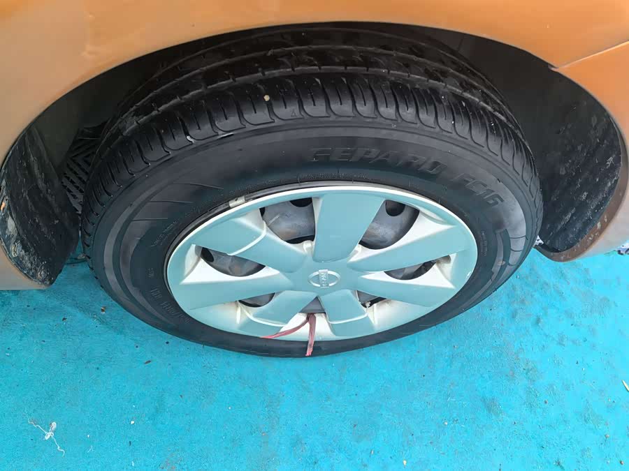 日产 玛驰 2010 汽车图片 #7