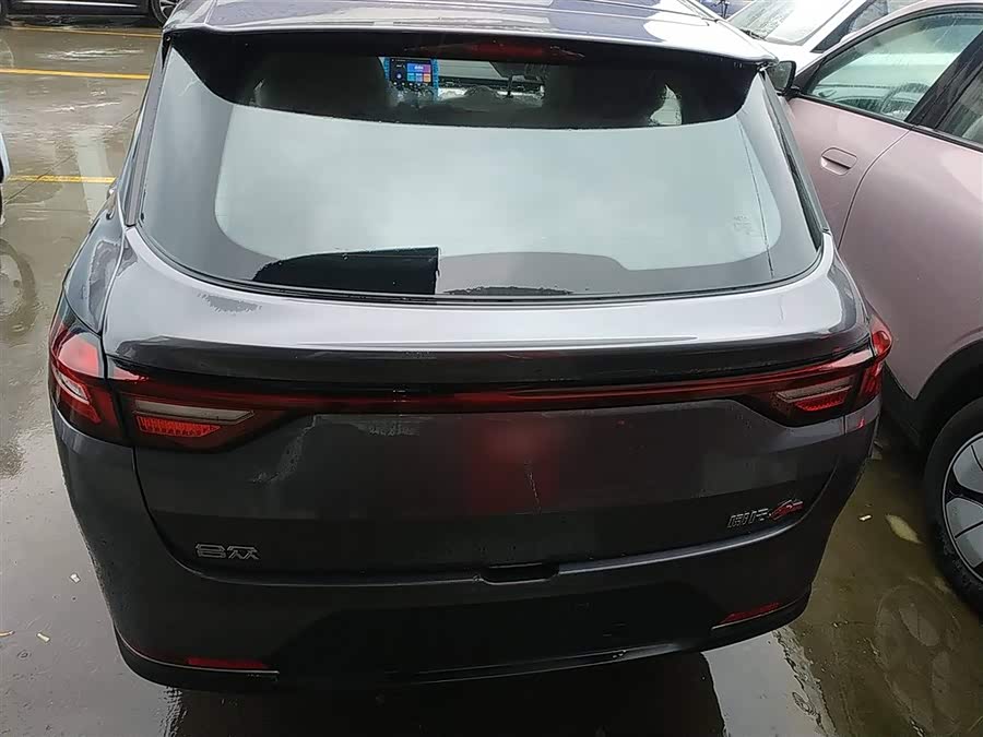 哪吒汽车 哪吒AYA 2025 汽车图片 #7