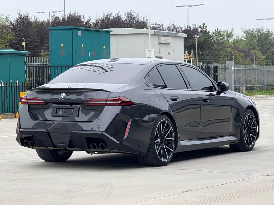 BMW M5 New Energy 2025 #7 BMW M5 New Energy 2025 car image #7