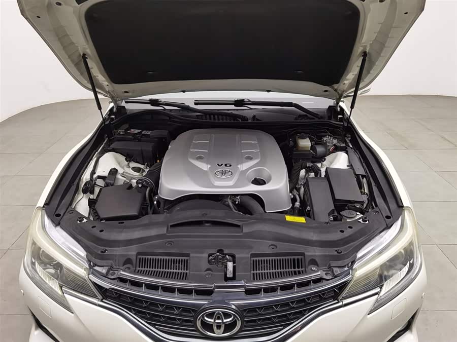 Toyota Reiz 2014 صورة سيارة #7