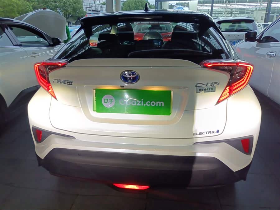 Toyota C-HR EV 2020 immagine di auto #7