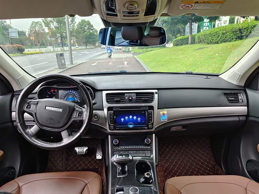 Haval H8 2018 #7 Haval H8 2018 car image #7