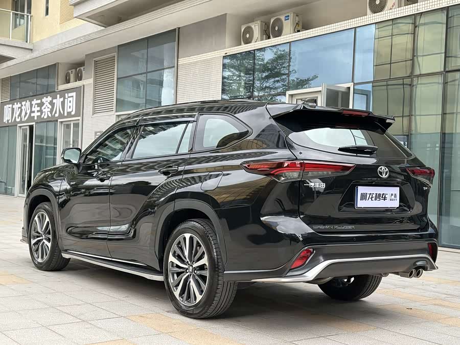 Toyota Crown Kluger 2025 car image #7