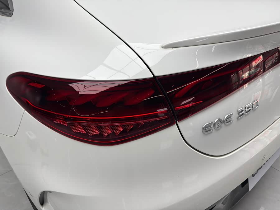 Mercedes-Benz EQE Class 2025 #7 Mercedes-Benz EQE Class 2025 immagine di auto #7