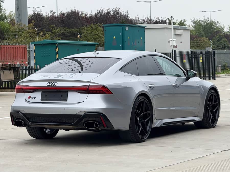 Audi RS 7 2021 car image #7