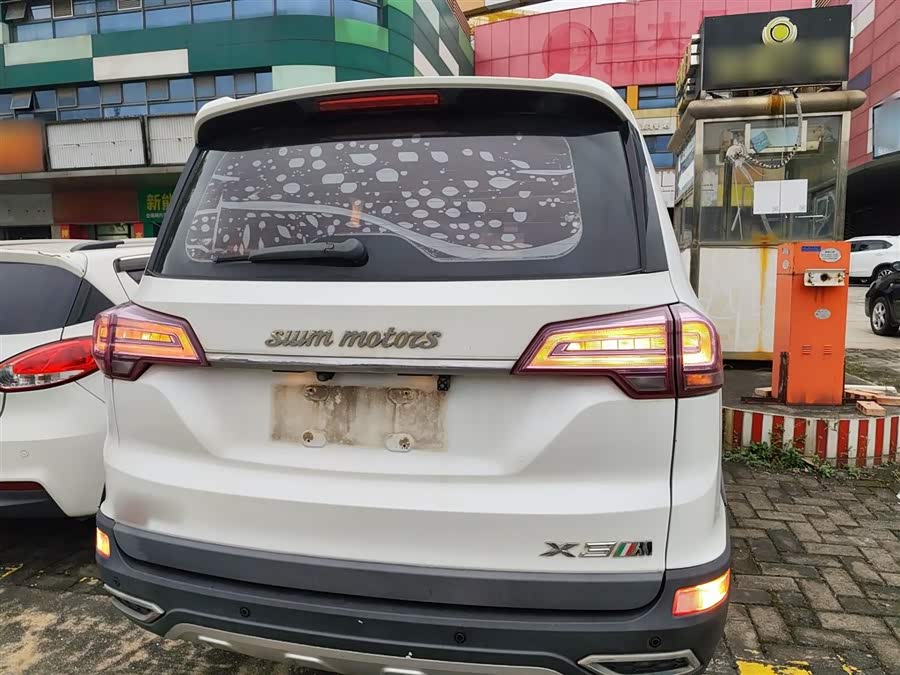 SWM X3 2017 imagen de coche #7