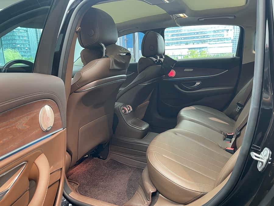 Mercedes-Benz E Class New Energy 2021 car image #7