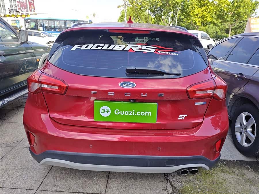 Ford Focus Active 2019 car image #7