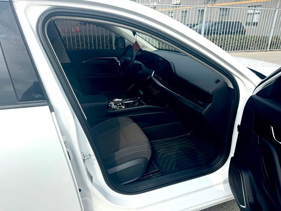 奔腾 奔腾B70 2023 汽车图片 #7