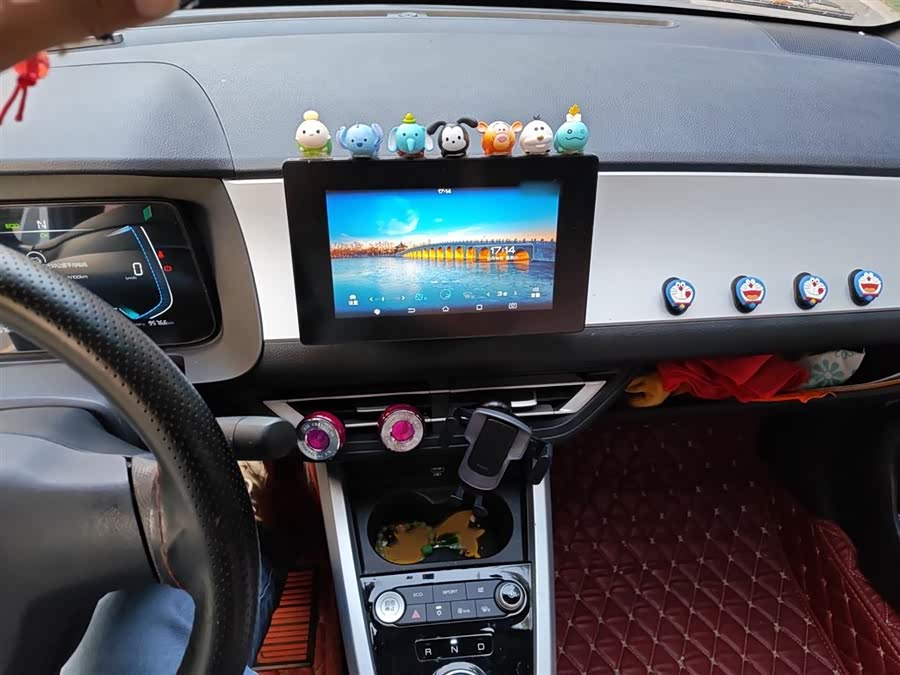 BYD e1 2020 car image #7