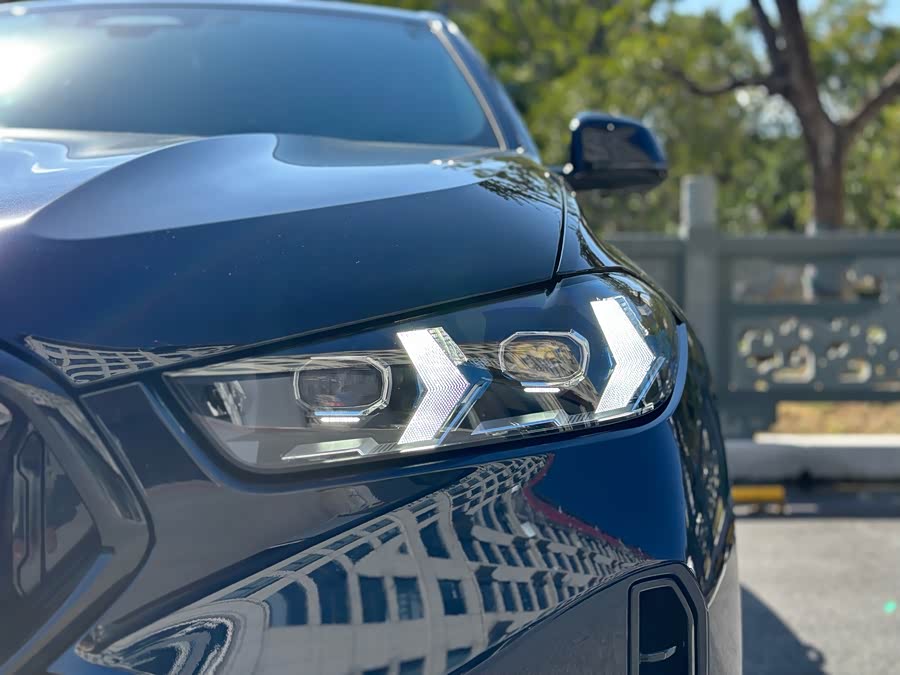 BMW X6 2023 #7 BMW X6 2023 car image #7