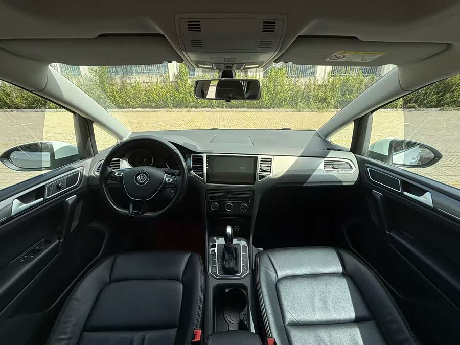 Volkswagen Golf Sportsvan 2017 car image #7