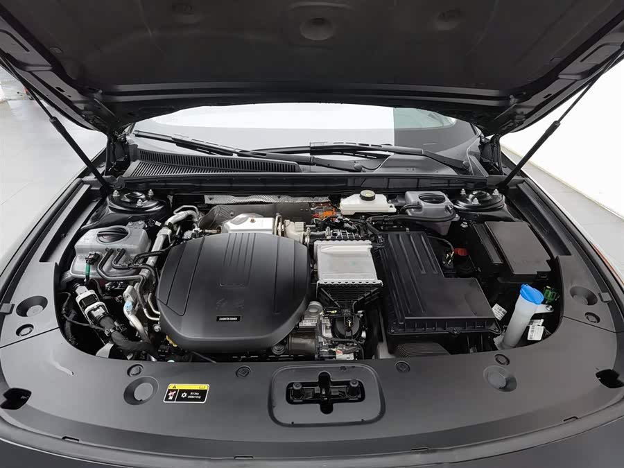 HongQi H5 PHEV 2025 car image #7