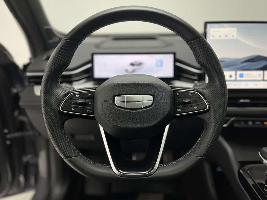 GEELY Monjaro MHEV 2024 car image #7