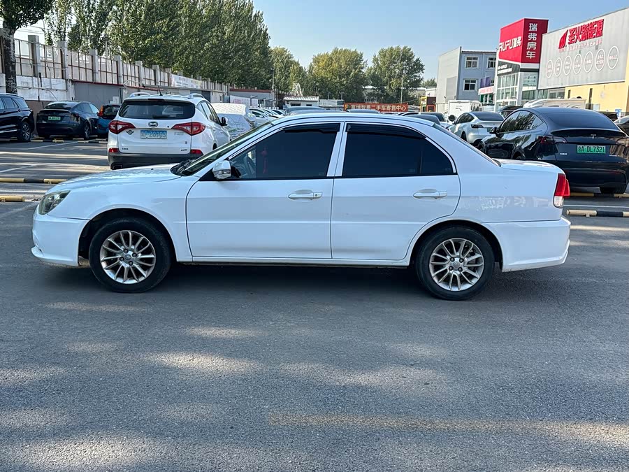 Soueast V3 Lingyue 2016 car image #7