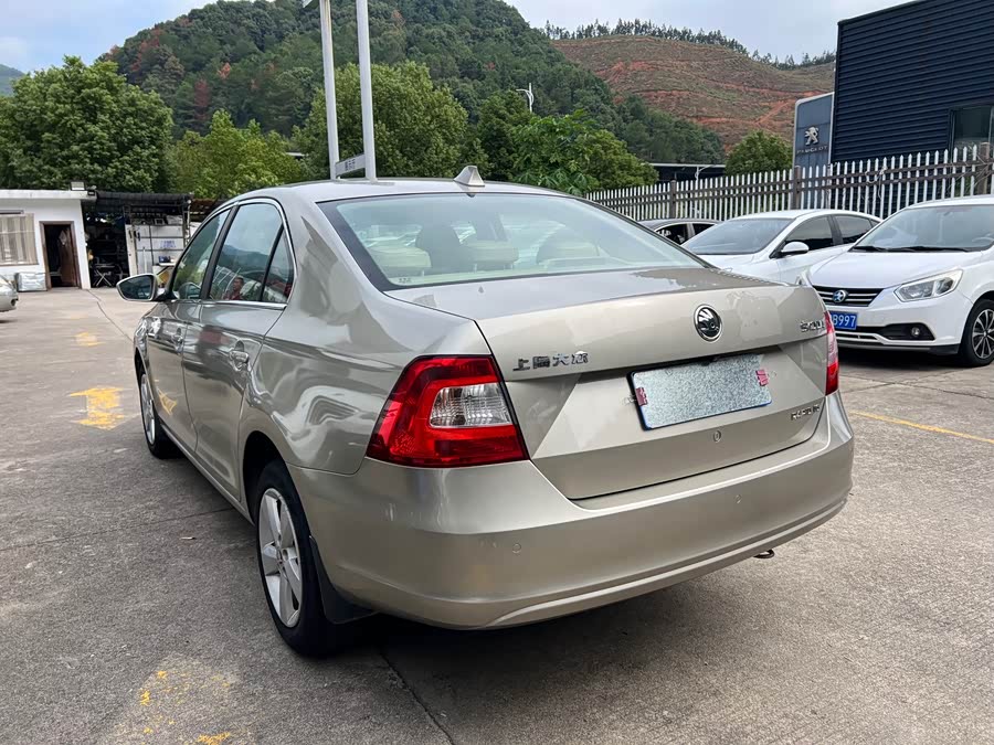 Skoda Rapid 2022 car image #7