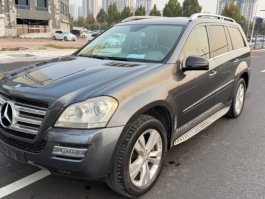 Mercedes-Benz GL Class 2010 car image #7