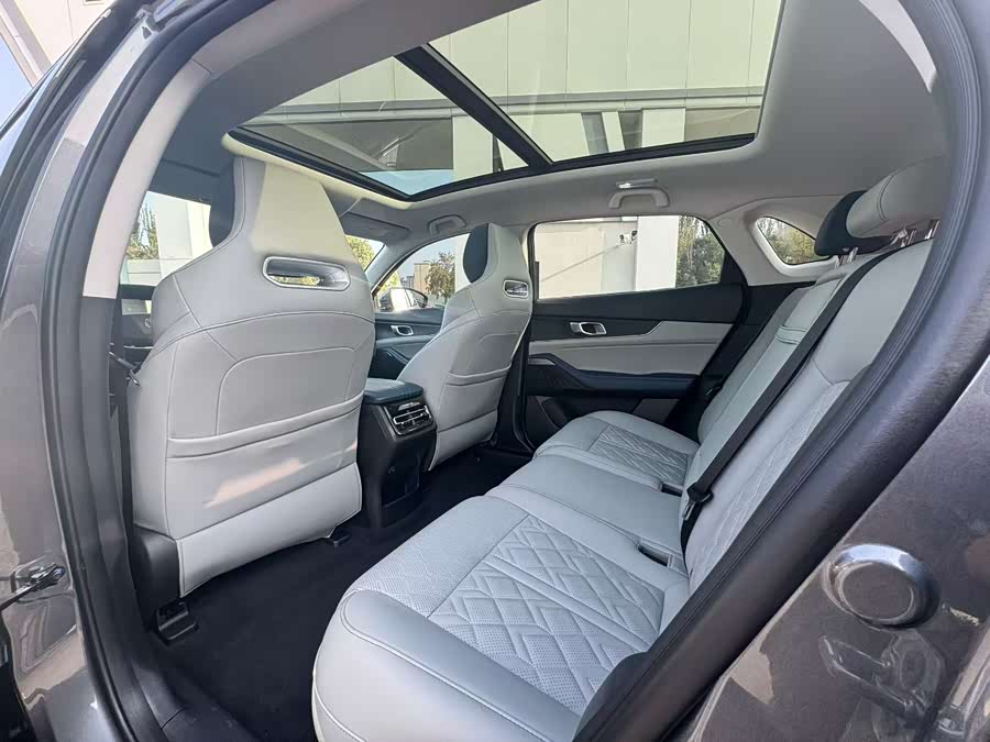 Changan UNI-K iDD 2022 car image #7
