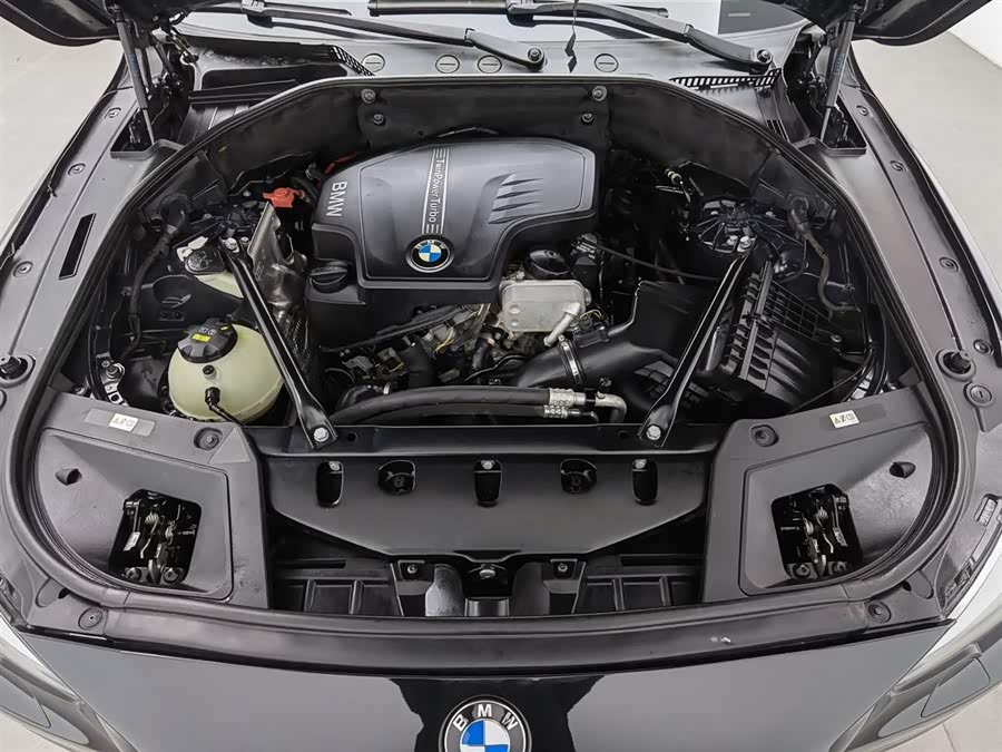 BMW 5 Series GT 2014 #7 BMW 5 Series GT 2014 immagine di auto #7