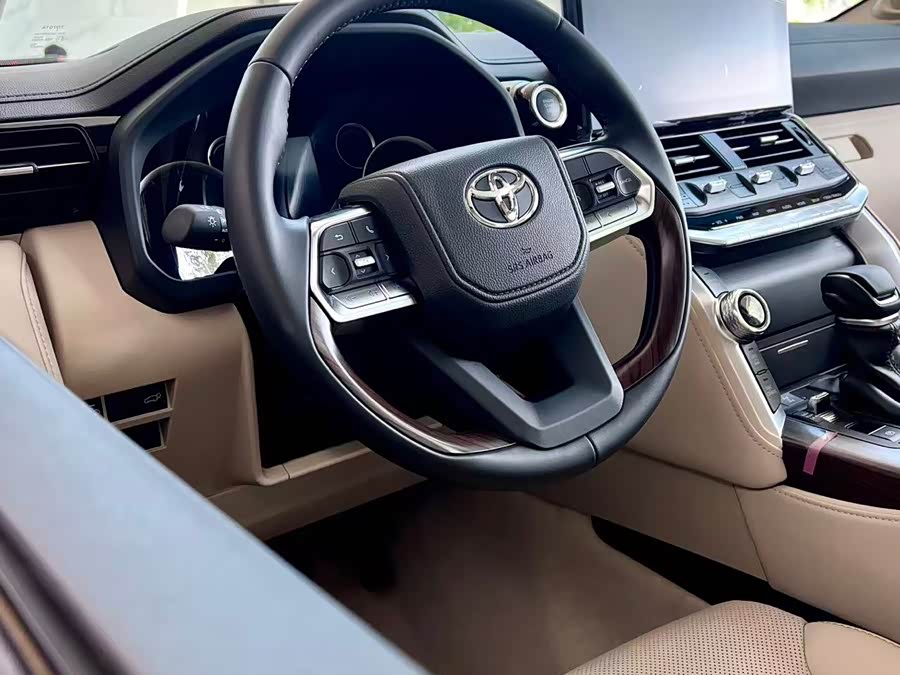 Toyota car image #7