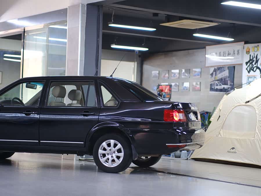 Volkswagen Santana Vista 2011 car image #7