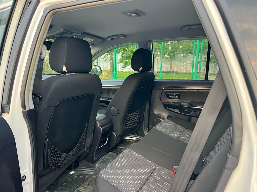 Haval H5 Class 2015 #7 Haval H5 Class 2015 car image #7