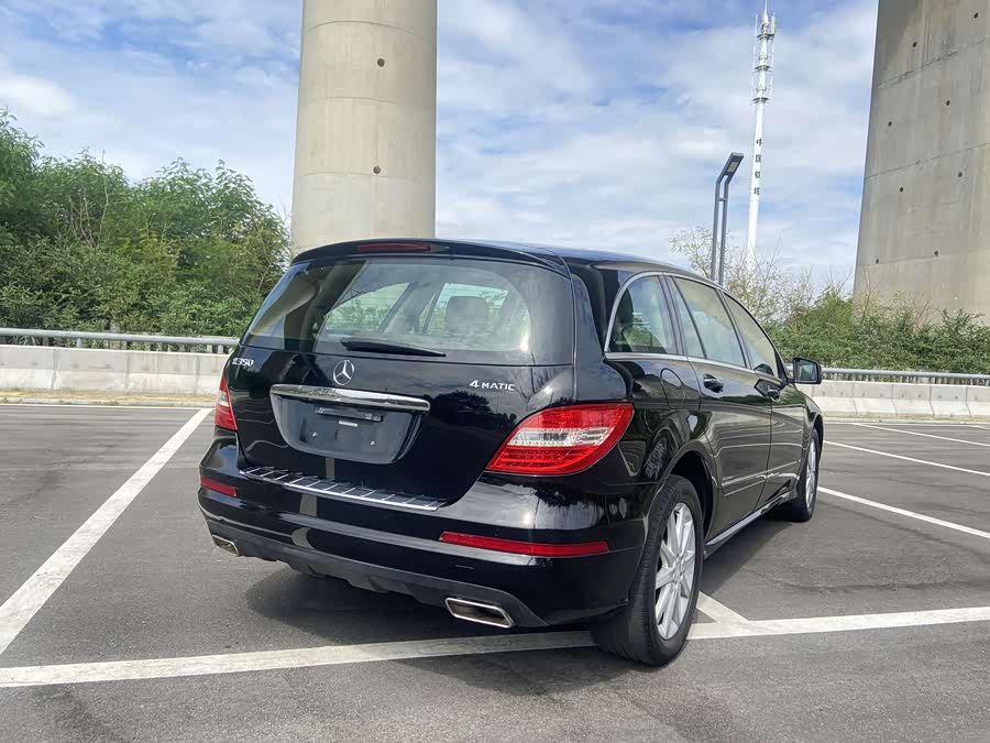 Mercedes-Benz R Class 2013 #7 Mercedes-Benz R Class 2013 car image #7