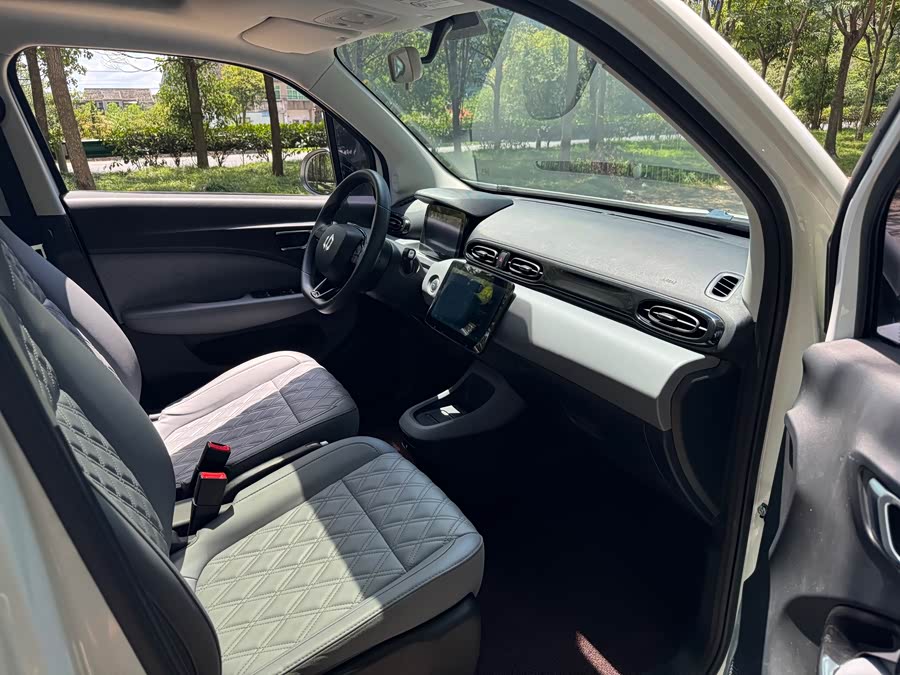 零跑汽车 零跑T03 2021 汽车图片 #7