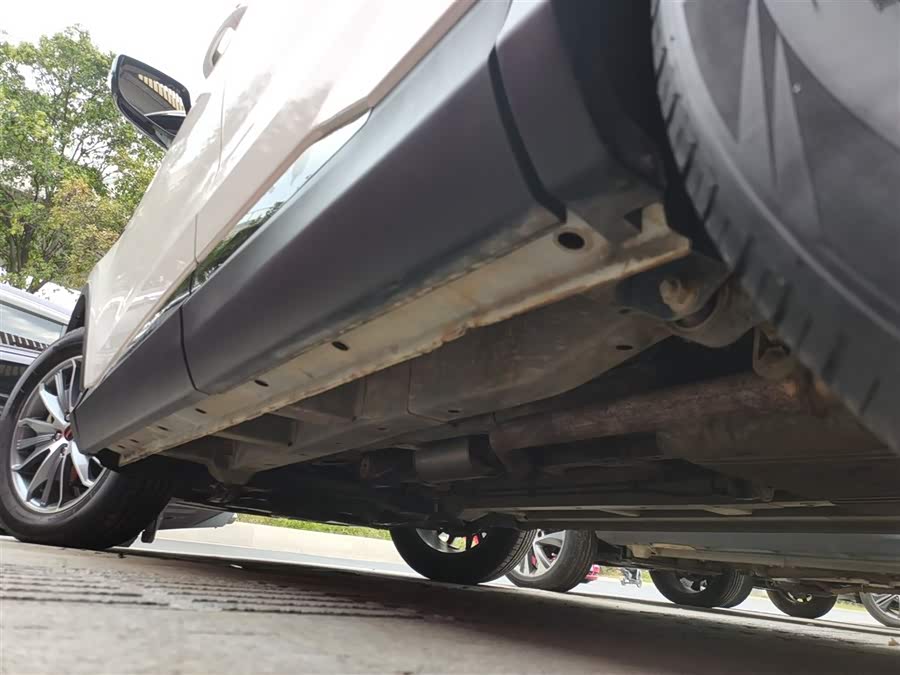 SWM斯威汽车 SWM斯威G01 2018 #7 SWM斯威汽车 SWM斯威G01 2018 汽车图片 #7