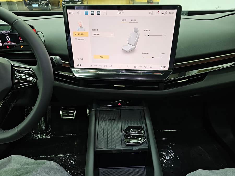 Volkswagen ID.UNYX 06 2025 imagen de coche #7