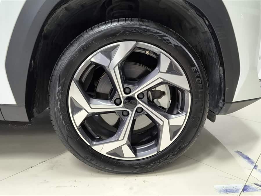 GEELY Monjaro MHEV 2023 #7 GEELY Monjaro MHEV 2023 car image #7