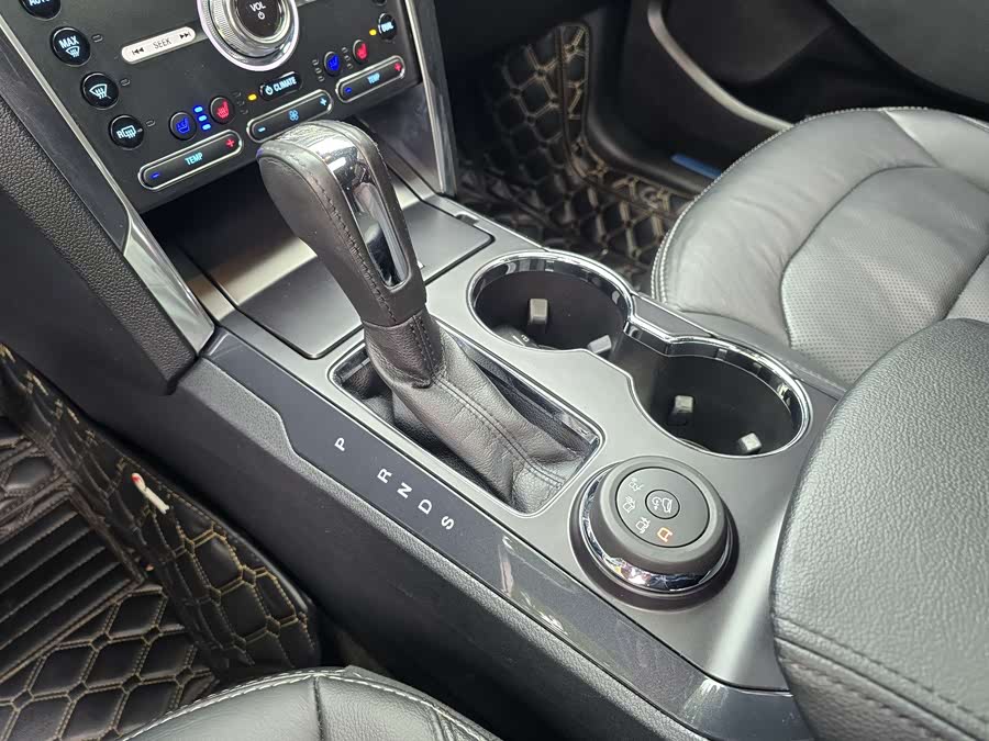 Ford Explorer (Imported) 2018 #7 Ford Explorer (Imported) 2018 car image #7