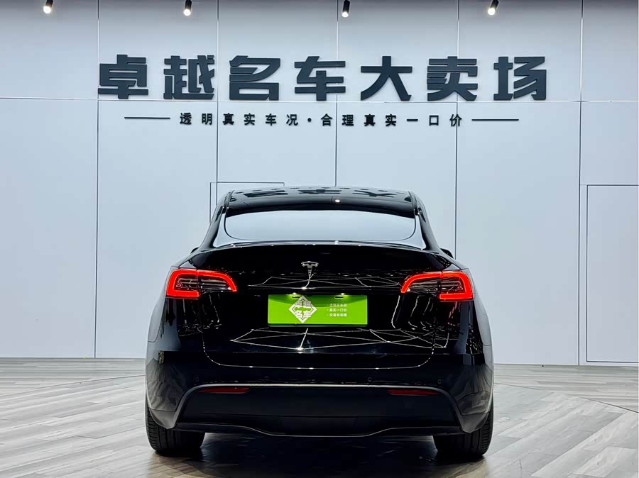 Tesla Model Y 2023 car image #7