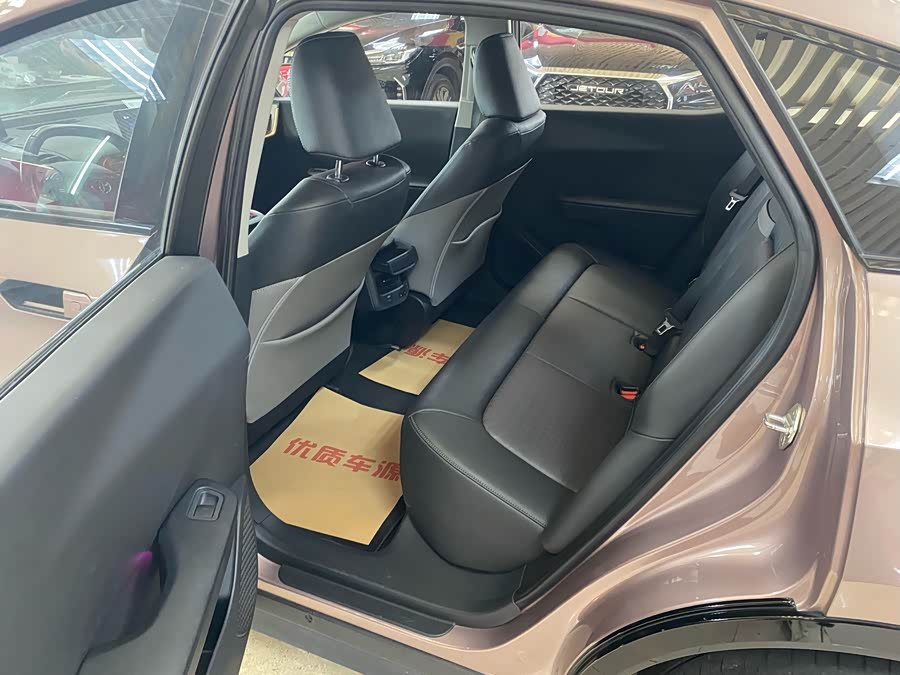 BYD e1 2023 car image #7