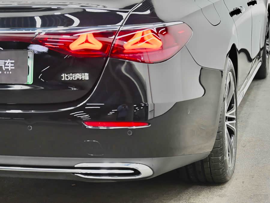 Mercedes-Benz E Class New Energy 2024 car image #7