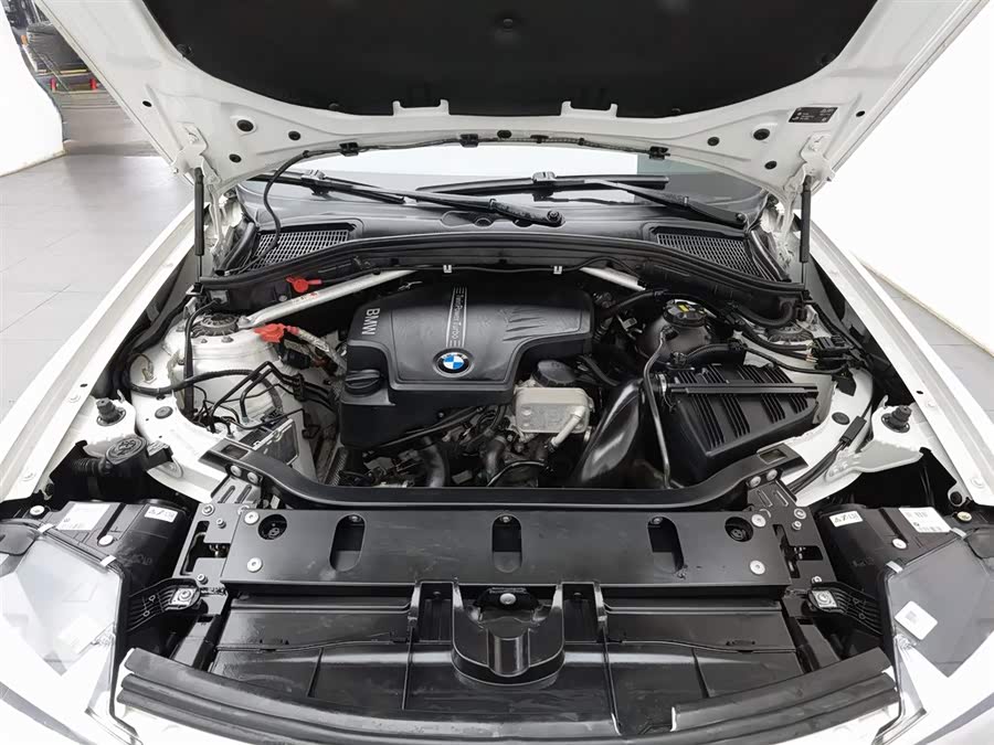 BMW X4 2017 car image #7