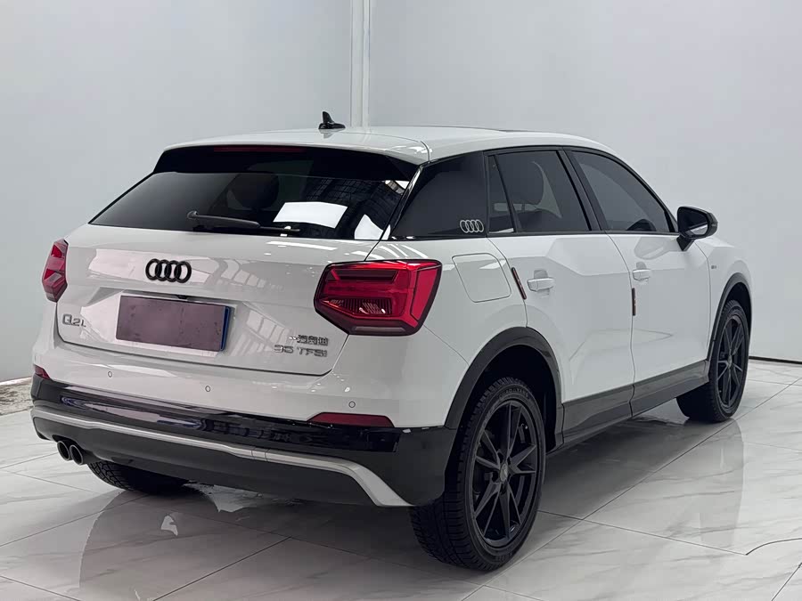 Audi Q2L 2021 #7 Audi Q2L 2021 car image #7