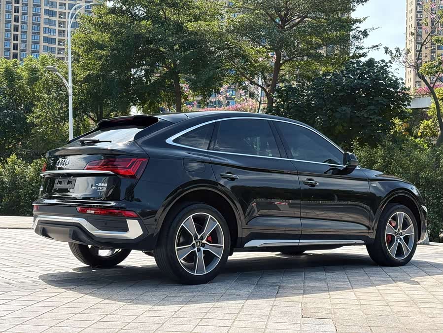 Audi Q5L Sportback 2022 immagine di auto #7