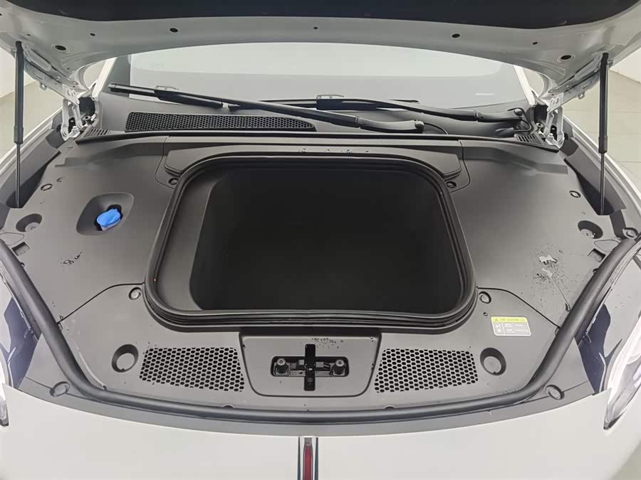 HongQi EH7 2024 #7 HongQi EH7 2024 car image #7