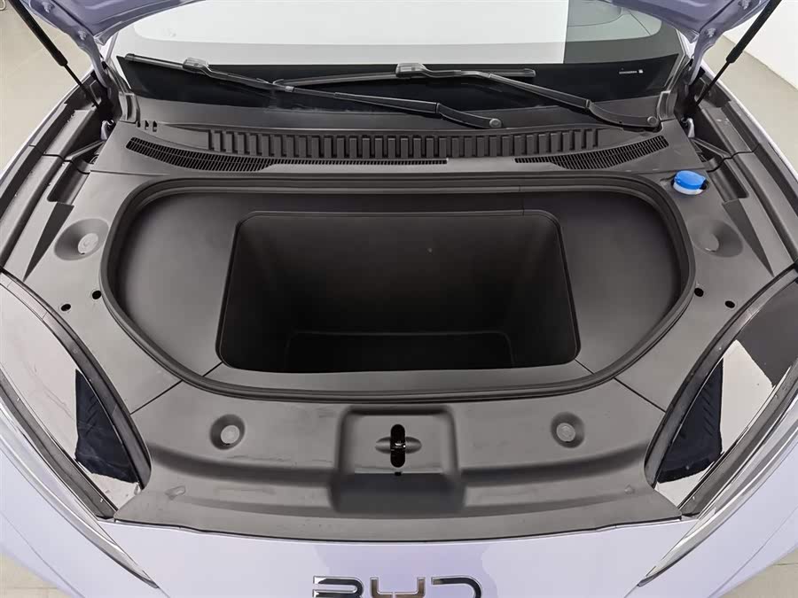 BYD Sea Lion 07 EV 2025 car image #7