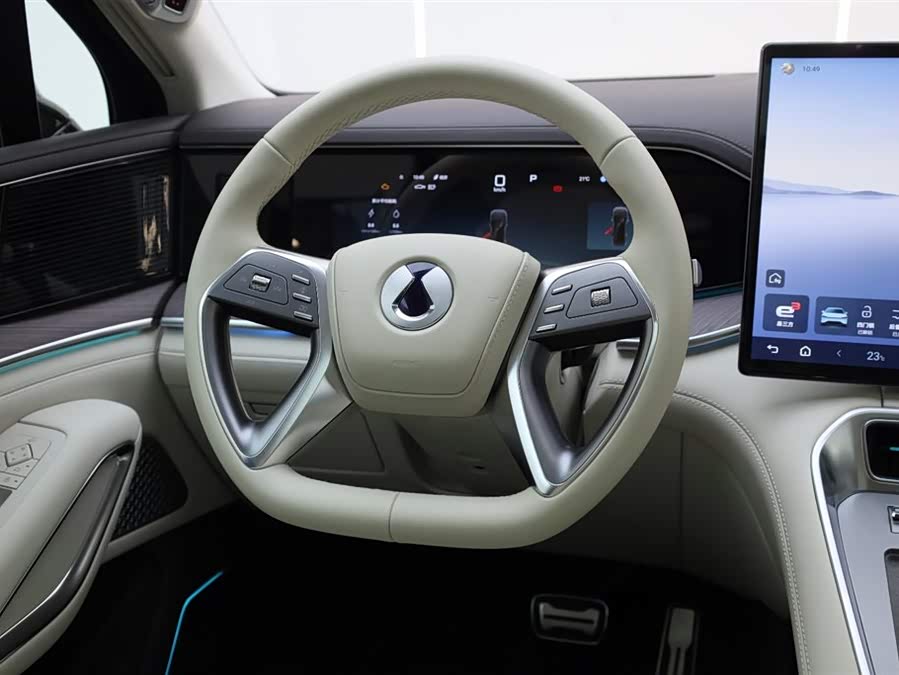 Denza N9 2025 car image #7