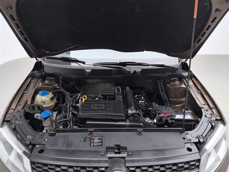 Volkswagen Cross Lavida 2014 immagine di auto #7