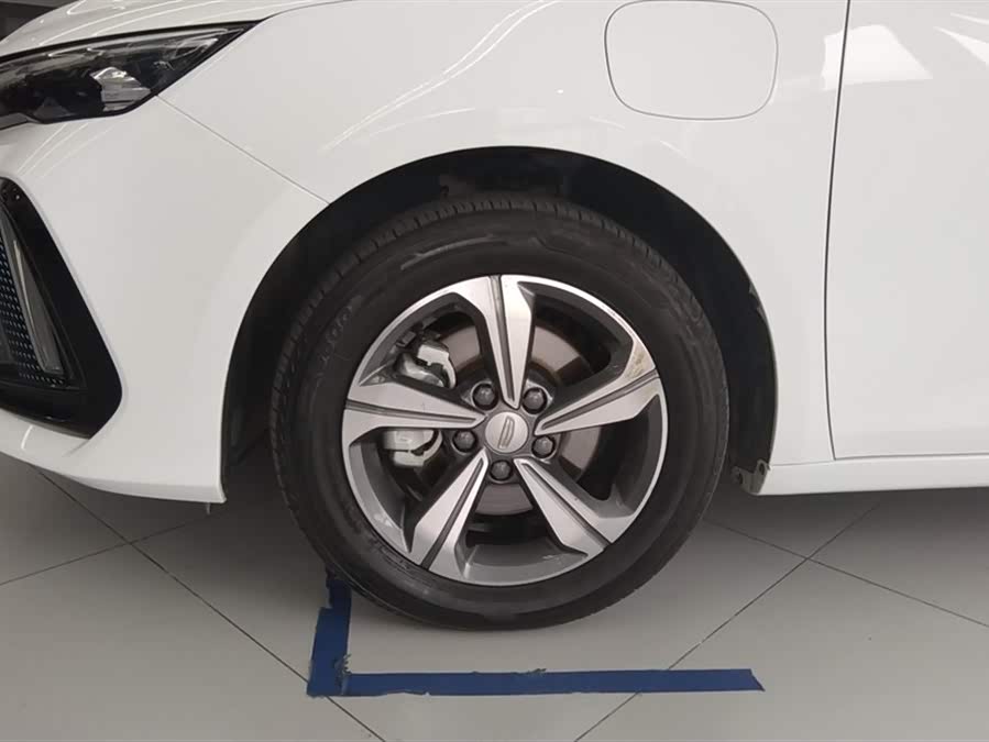 GEELY Emgrand L HiP 2023 car image #7