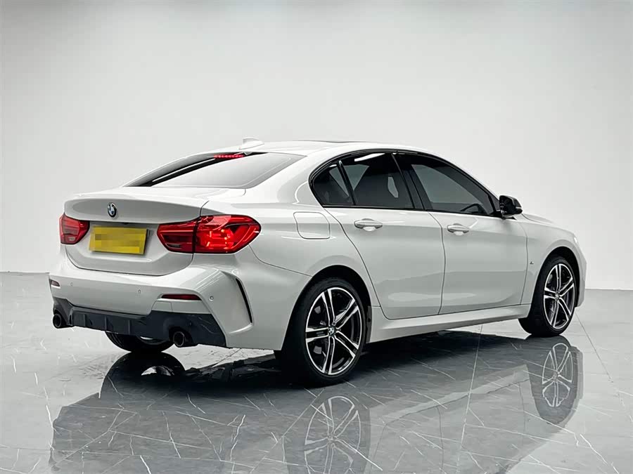 BMW 1 Series 2023 #7 BMW 1 Series 2023 car image #7