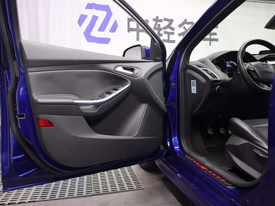 Ford Focus (Imported) 2017 #7 Ford Focus (Imported) 2017 صورة سيارة #7