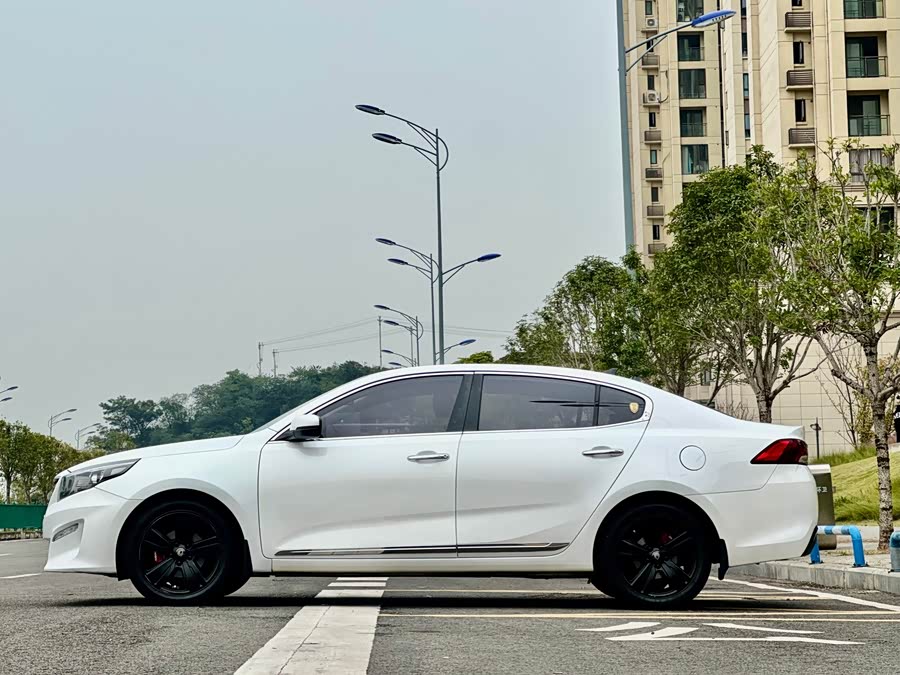 Kia K5 2018 imagem de carro #7